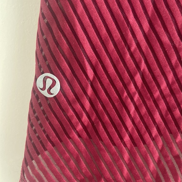 Lululemon Ahead By Miles Short Sleeve - Picture 10 of 13